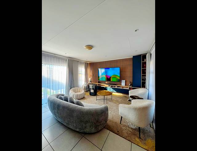 3 BEDROOM FREESTANDING FOR SALE IN DIE HEUWEL EXT 4